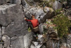 真实攀岩/New Heights: Realistic Climbing and Bouldering